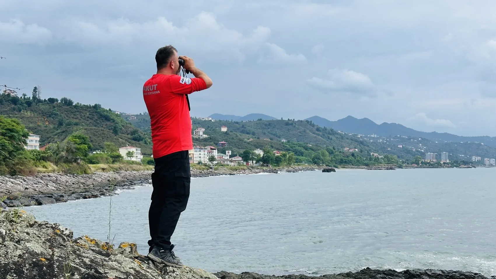 Giresun'da selin yuttuğu dayı ve yeğen dört gündür aranıyor