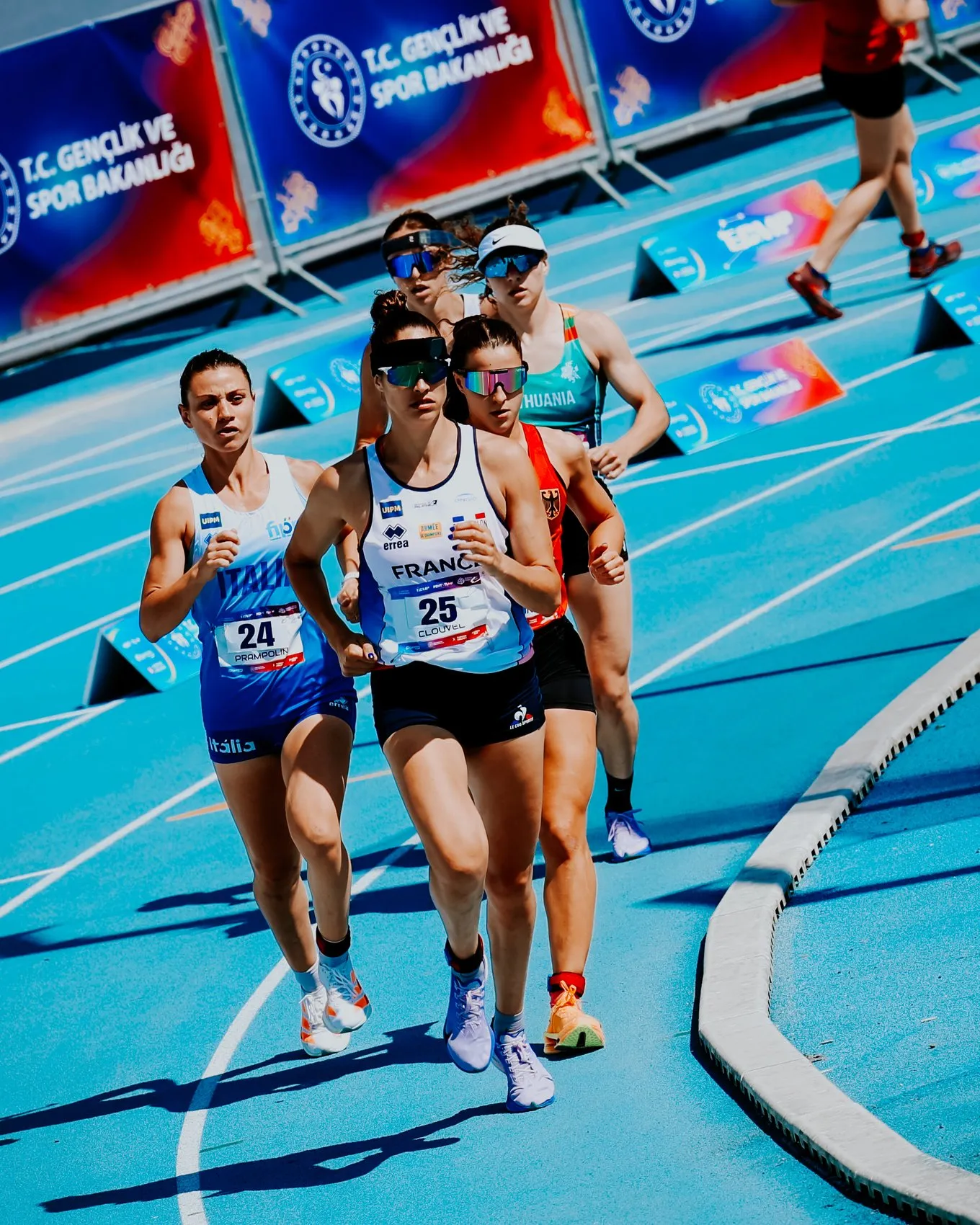 Milli sporcular Avrupa Şampiyonası’nda yarı final biletini kaptı