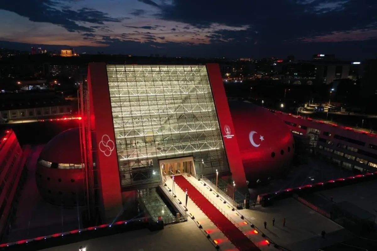Bakan Ersoy CSO Ada Ankara nın yeni sezon programını duyurdu 2