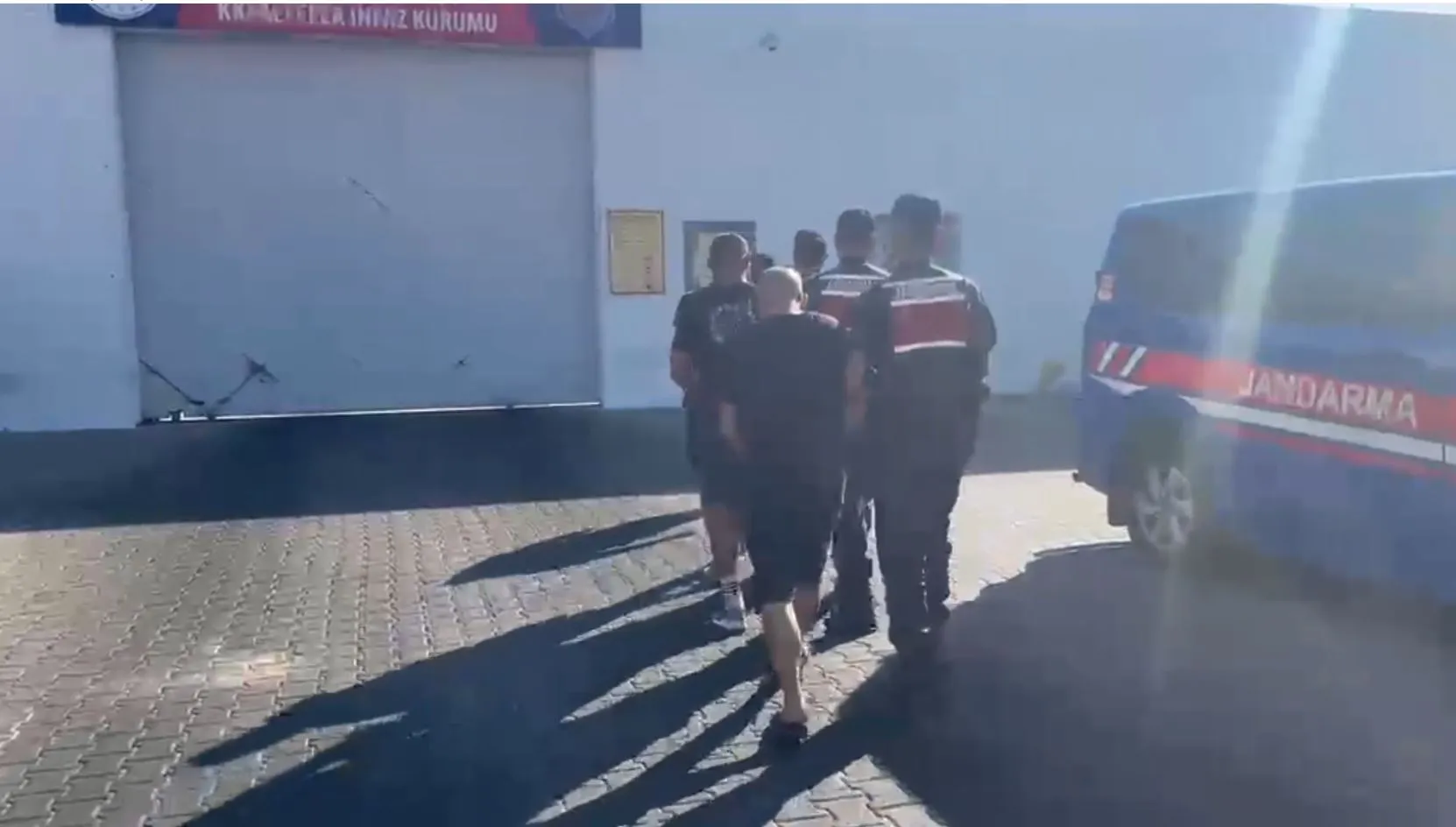Ege kıyılarında göçmen kaçakçılarına ağır darbe