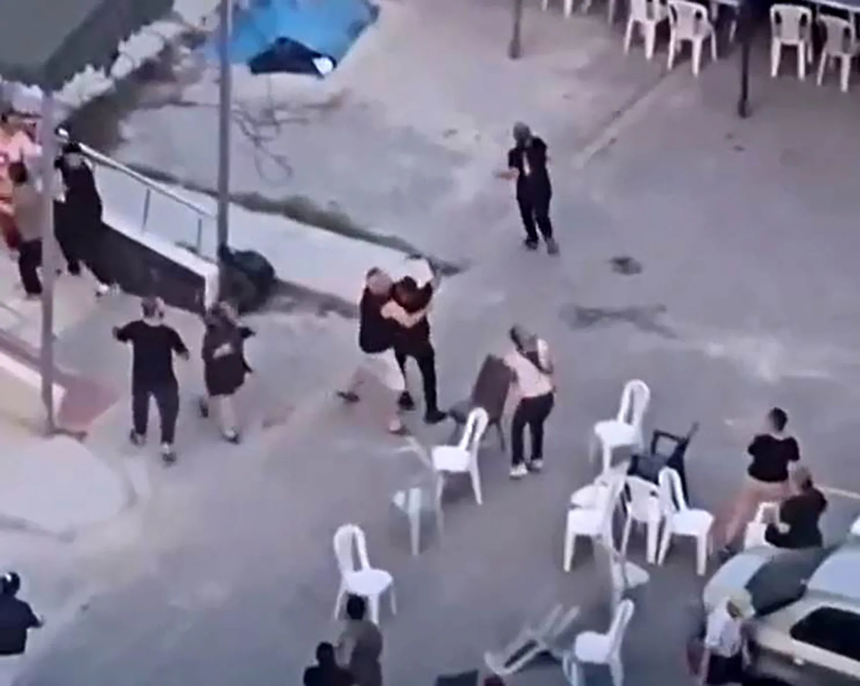 Adana'da taziye evinde silahlı kavga paniği