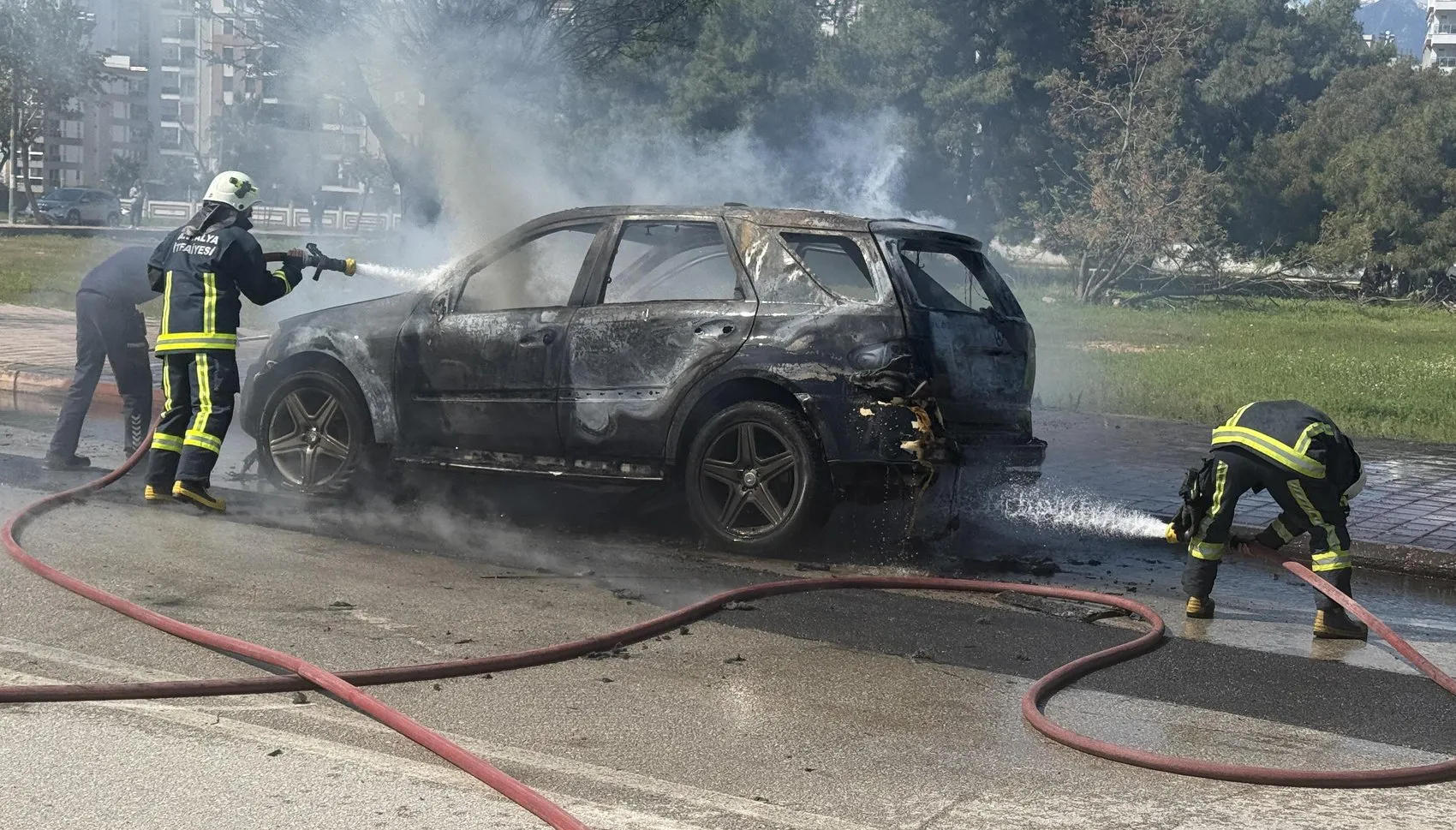 Sıcak havalarda otomobiller neden yanma tehlikesiyle karşı karşıya?