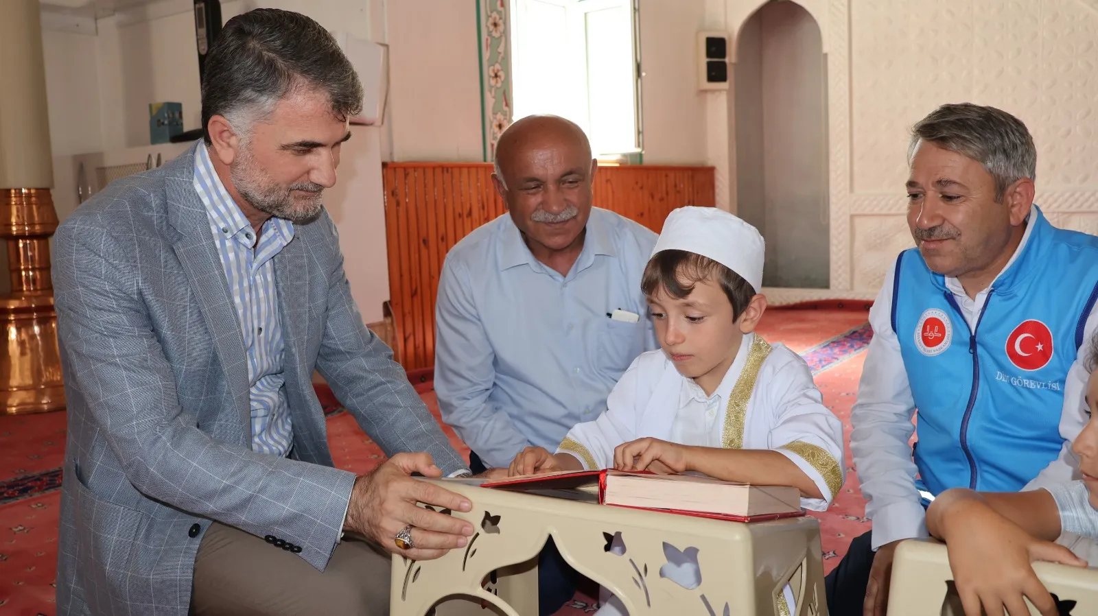 9 yaşındaki Asilhan azmiyle engel tanımadı