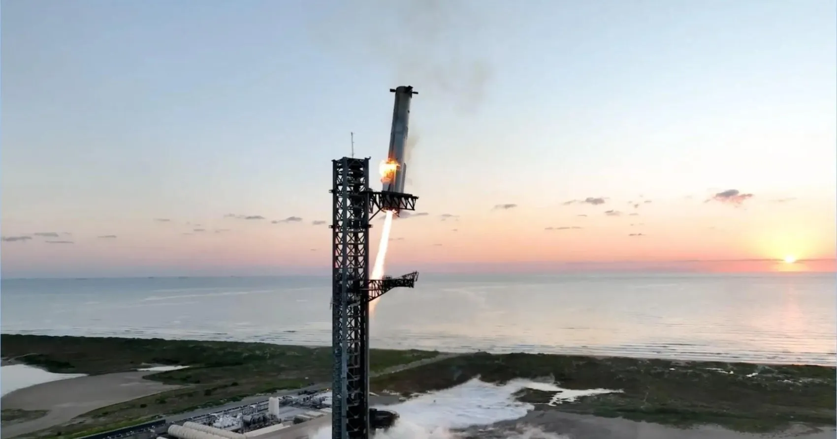 SpaceX, Starship’i bu ay yeniden fırlatacak: Hedef karaya dönüş