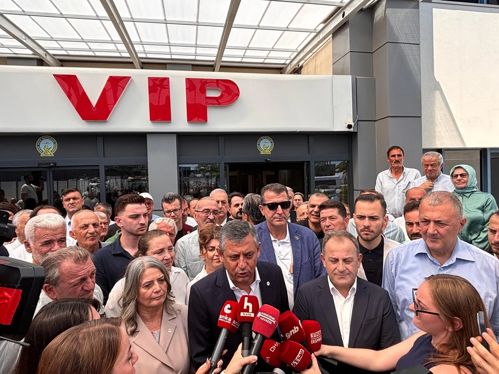 Özgür Özel rotayı Karadeniz'e çevirdi Hedefimiz iktidar
