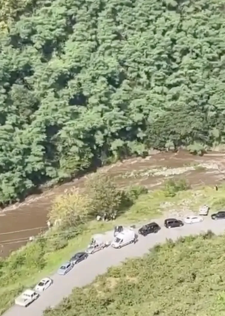 Giresun Görele'de sel felaketi Anne ve iki kızı kayboldu