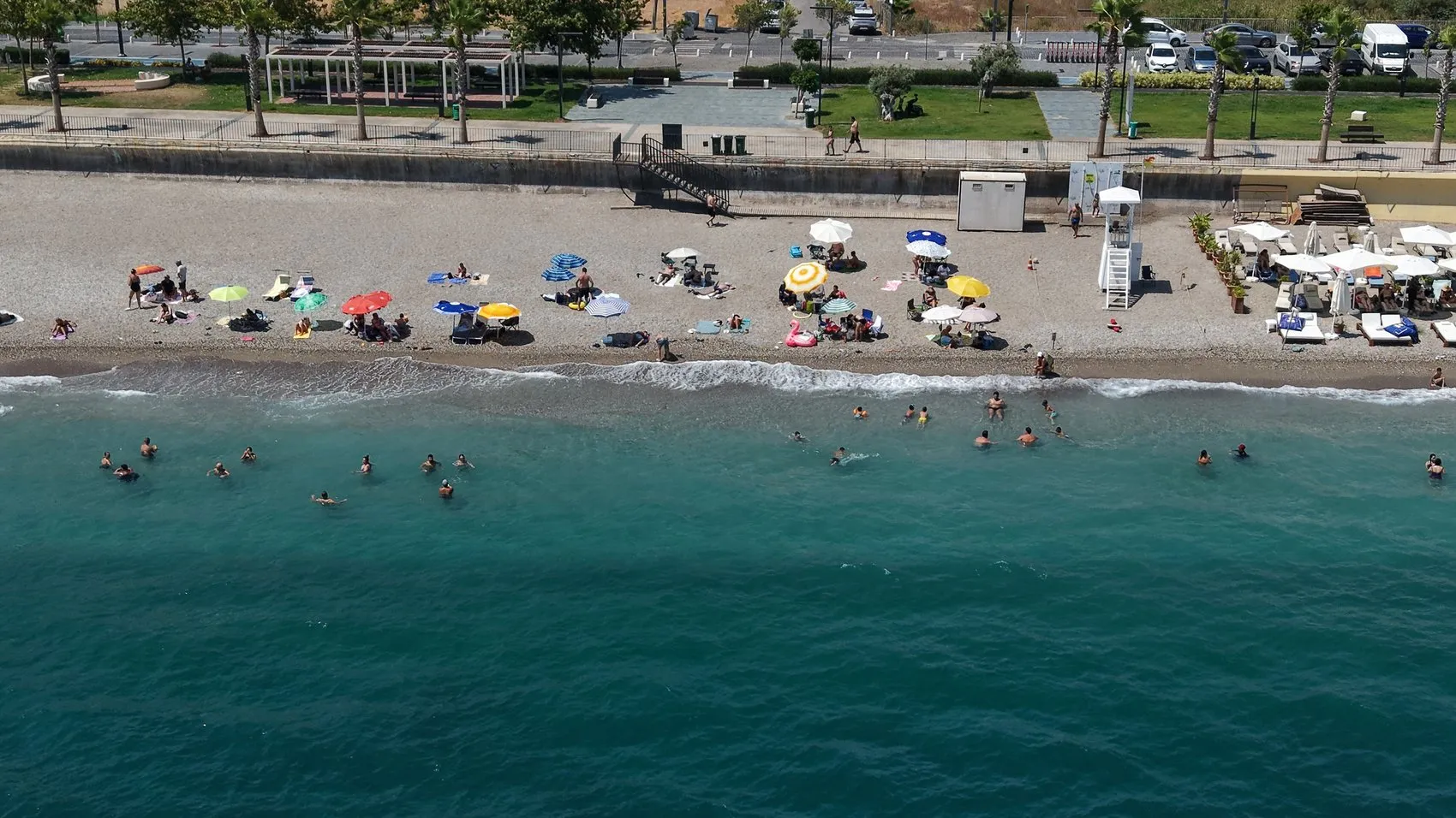 Antalya’da nemli hava bunaltıyor