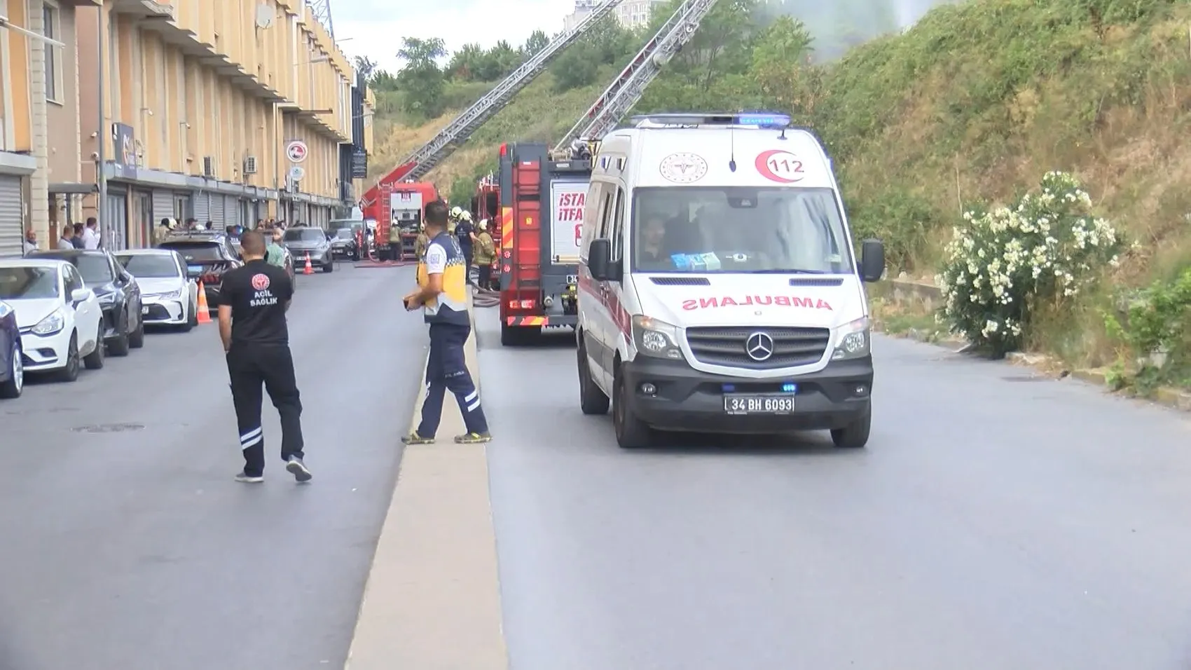 Esenler Tekstilkent’te korkutan yangın büyümeden durduruldu