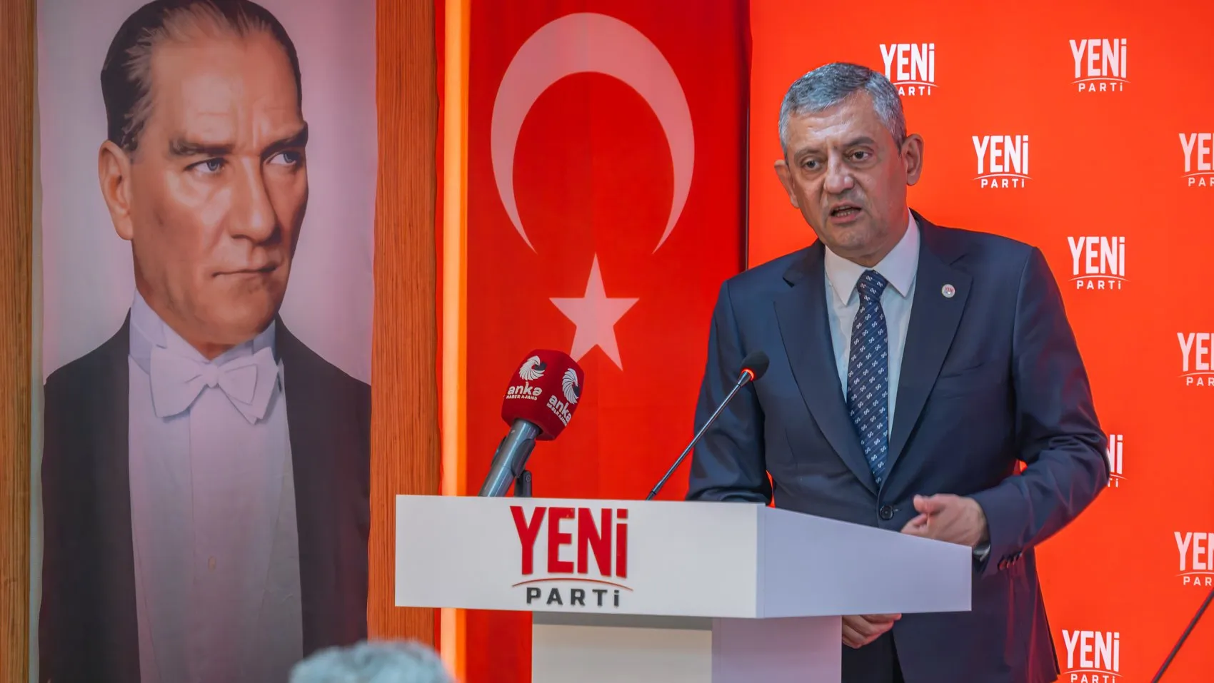 Siyasette rekorlar altüst oldu: 18 günde 600 bin üye, 539 milyon liralık dev bütçe