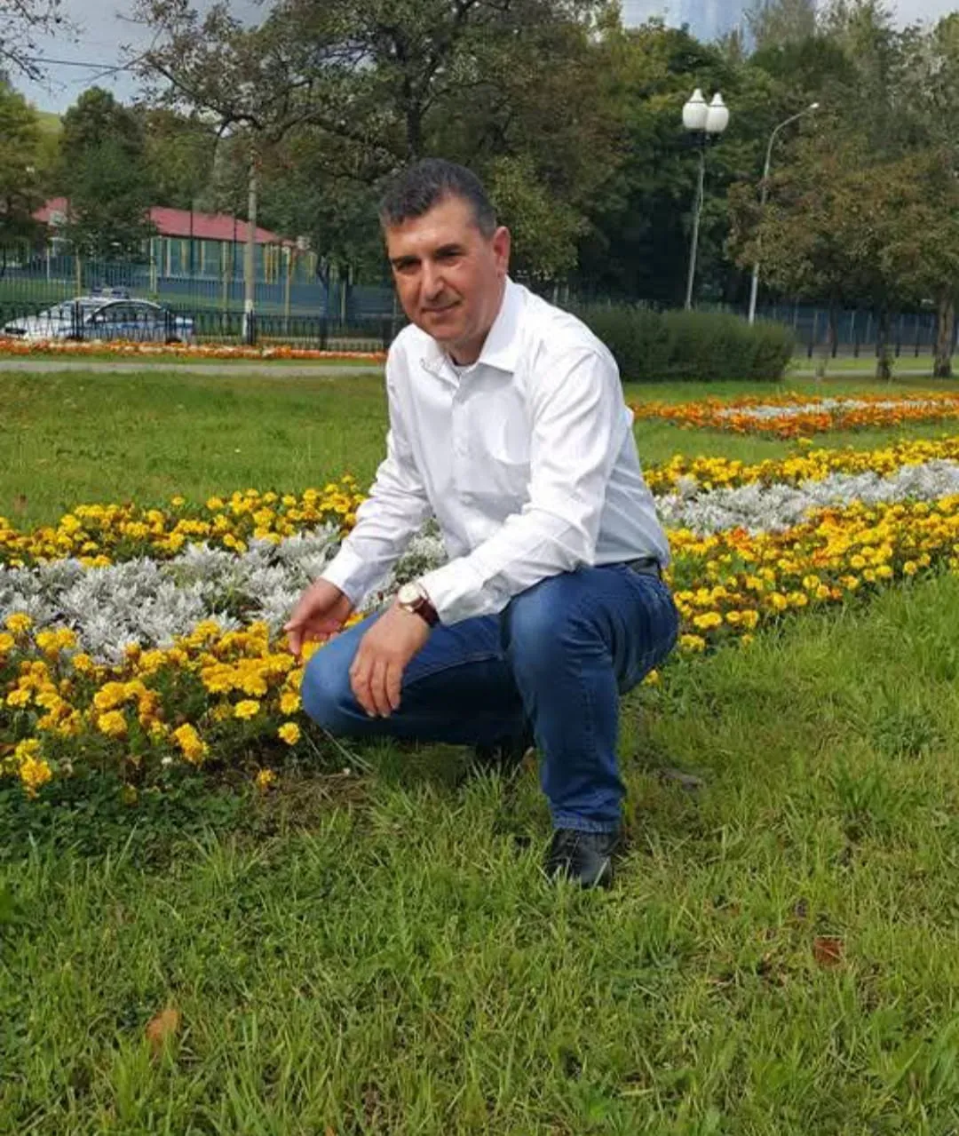 Bahçede otururken pompalı tüfekle vuruldu, eski muhtar hayatını kaybetti