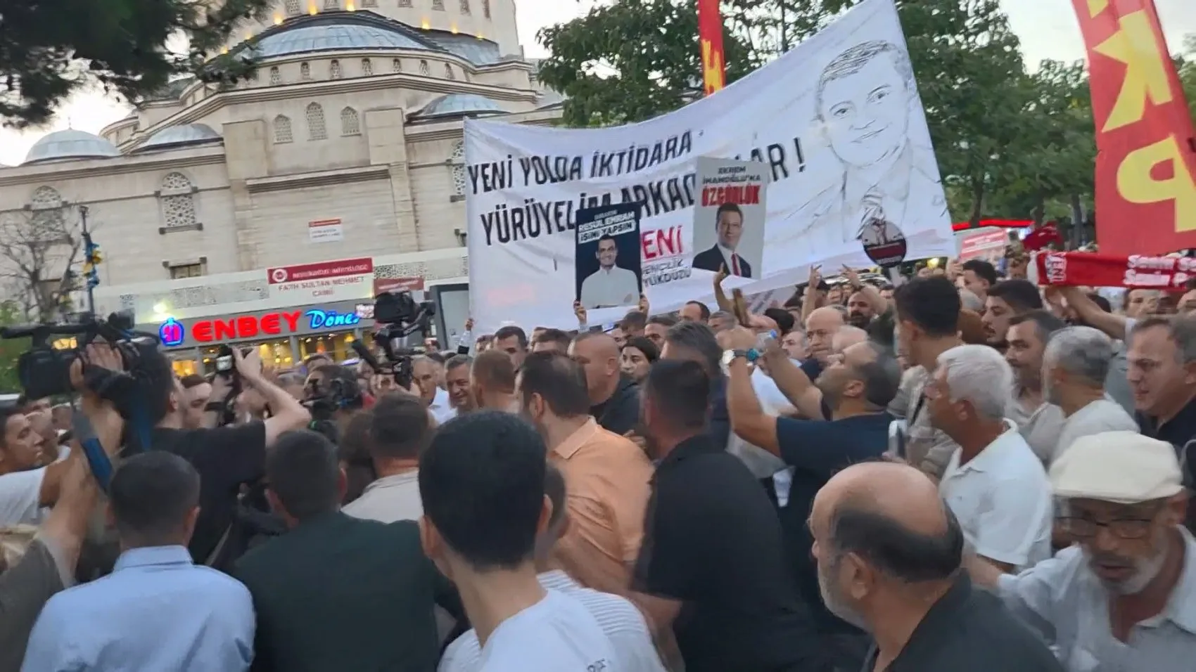 İmamoğlu ve belediye başkanlarının tutukluluğunda 500 gün geride kaldı