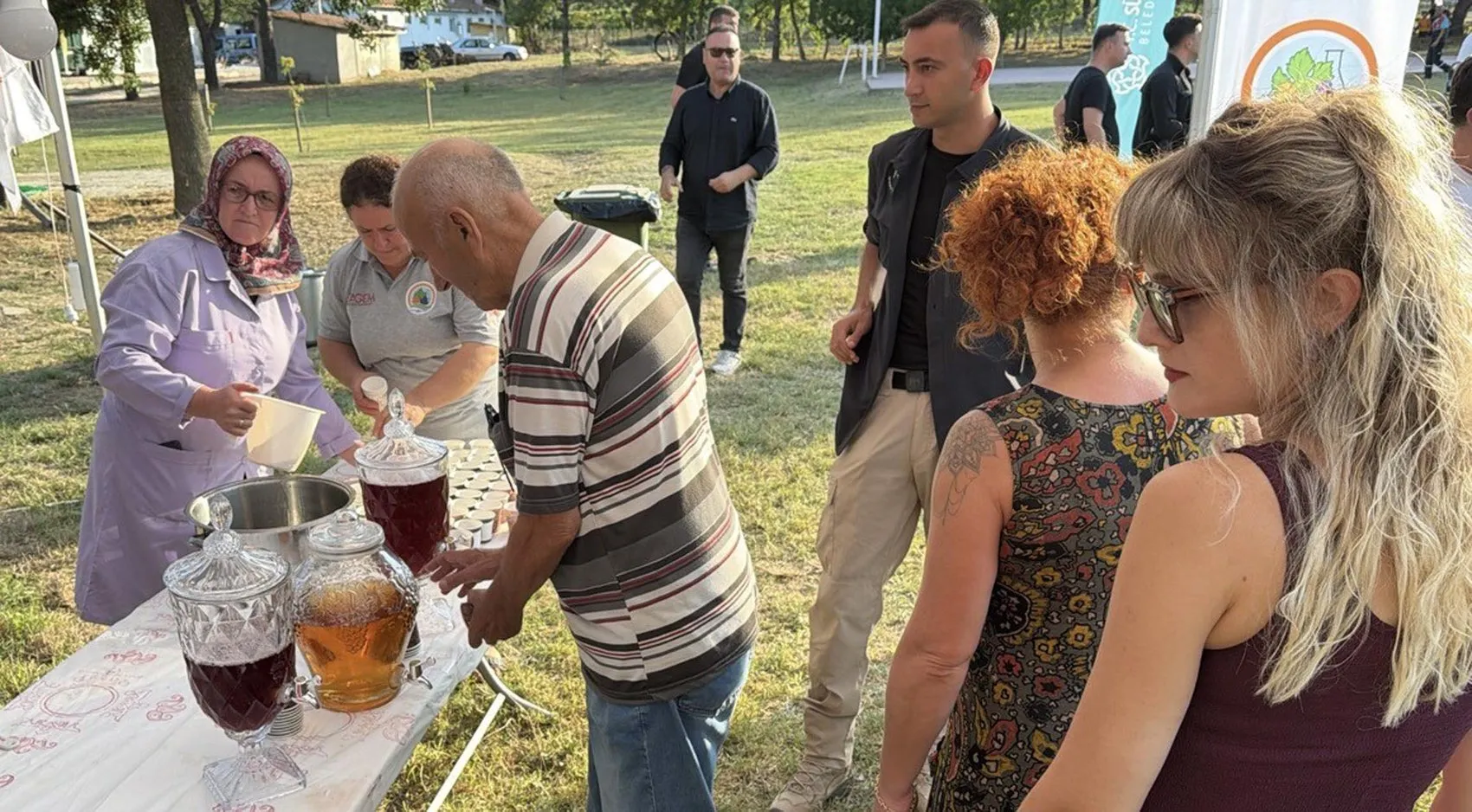 Tekirdağ'da bağ bozumu şenliği Üzüm hasadı başladı