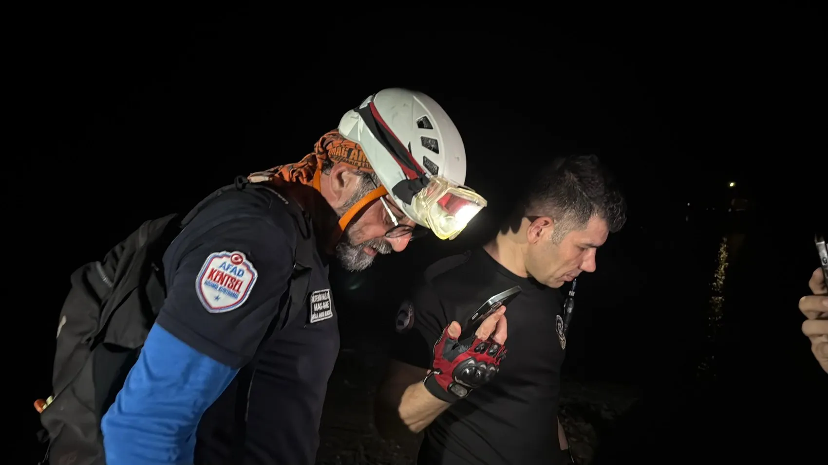 Bodrum'da gece yürüyüşüne çıkan 5 genç ormanlık alanda mahsur kaldı