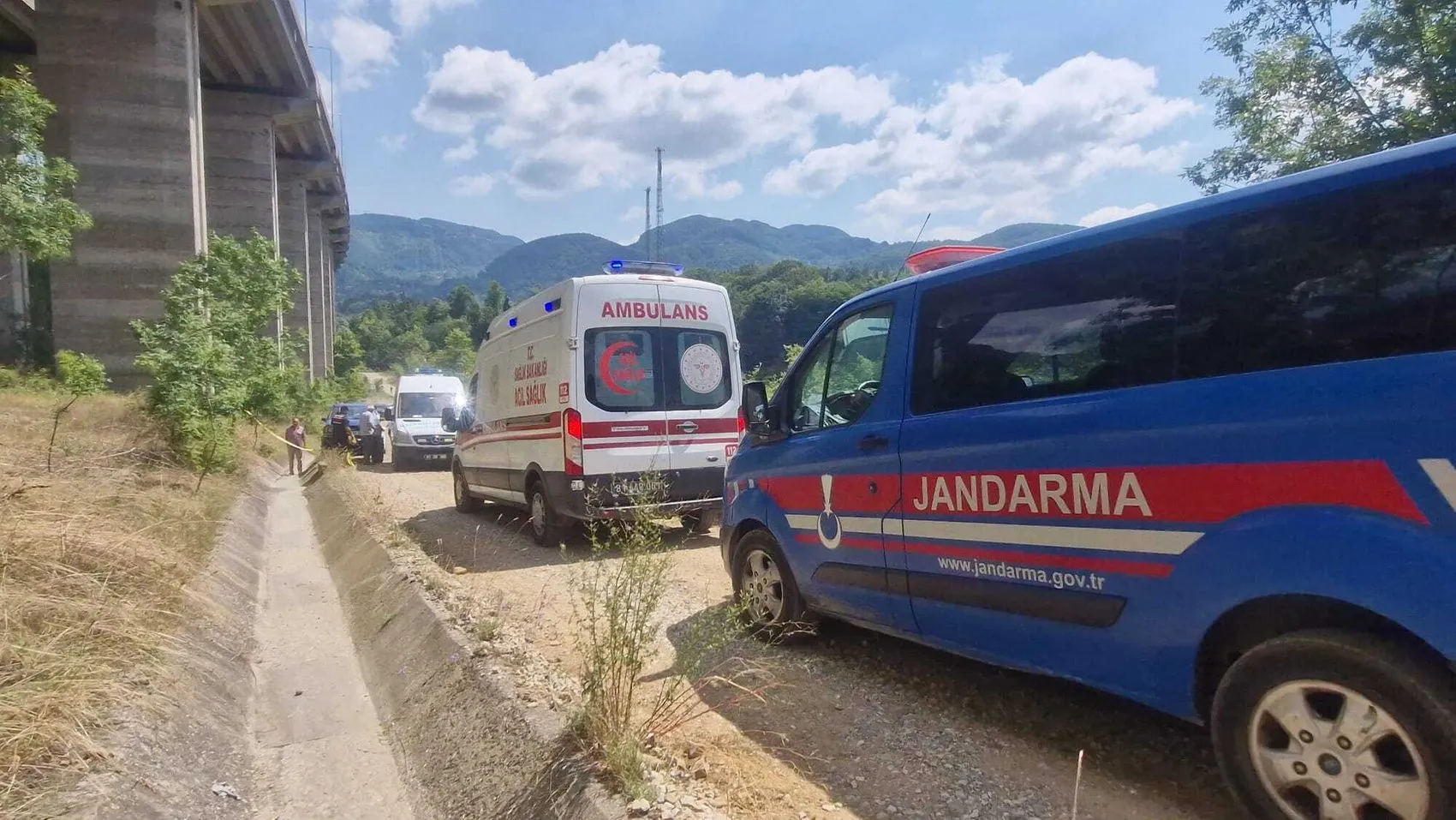 Düzce viyadükte hayatını kaybeden doktora veda