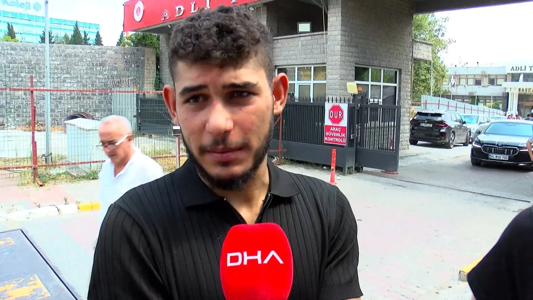 Fatih’te sanal medya kavgası kanlı bitti