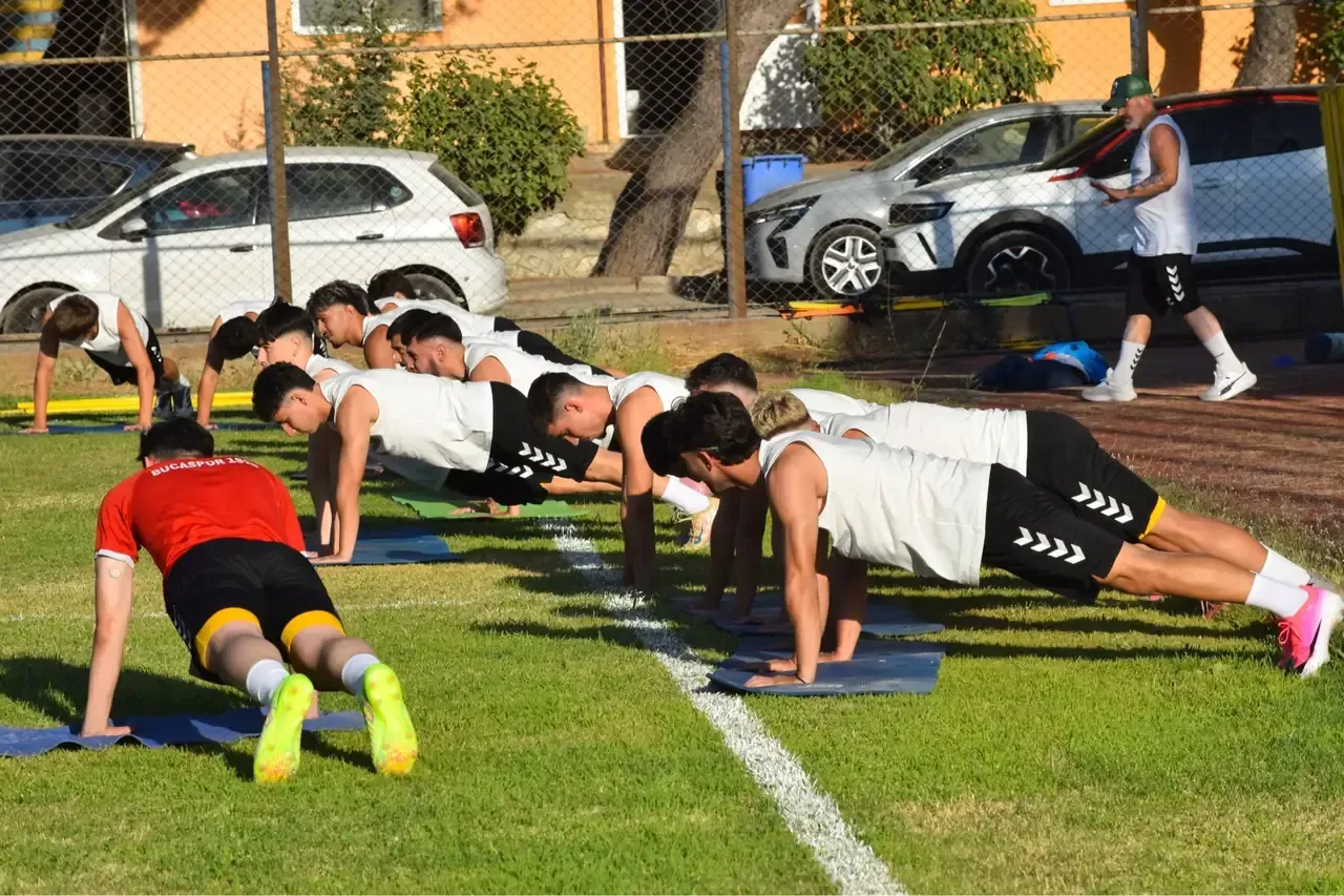 Bucaspor 1928 yeni sezona yasaklı kadroyla başladı