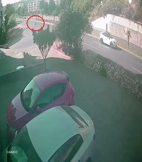 Mudanya'da sabah saatlerinde korkunç kaza Yolun karşısına geçerken canından oldu