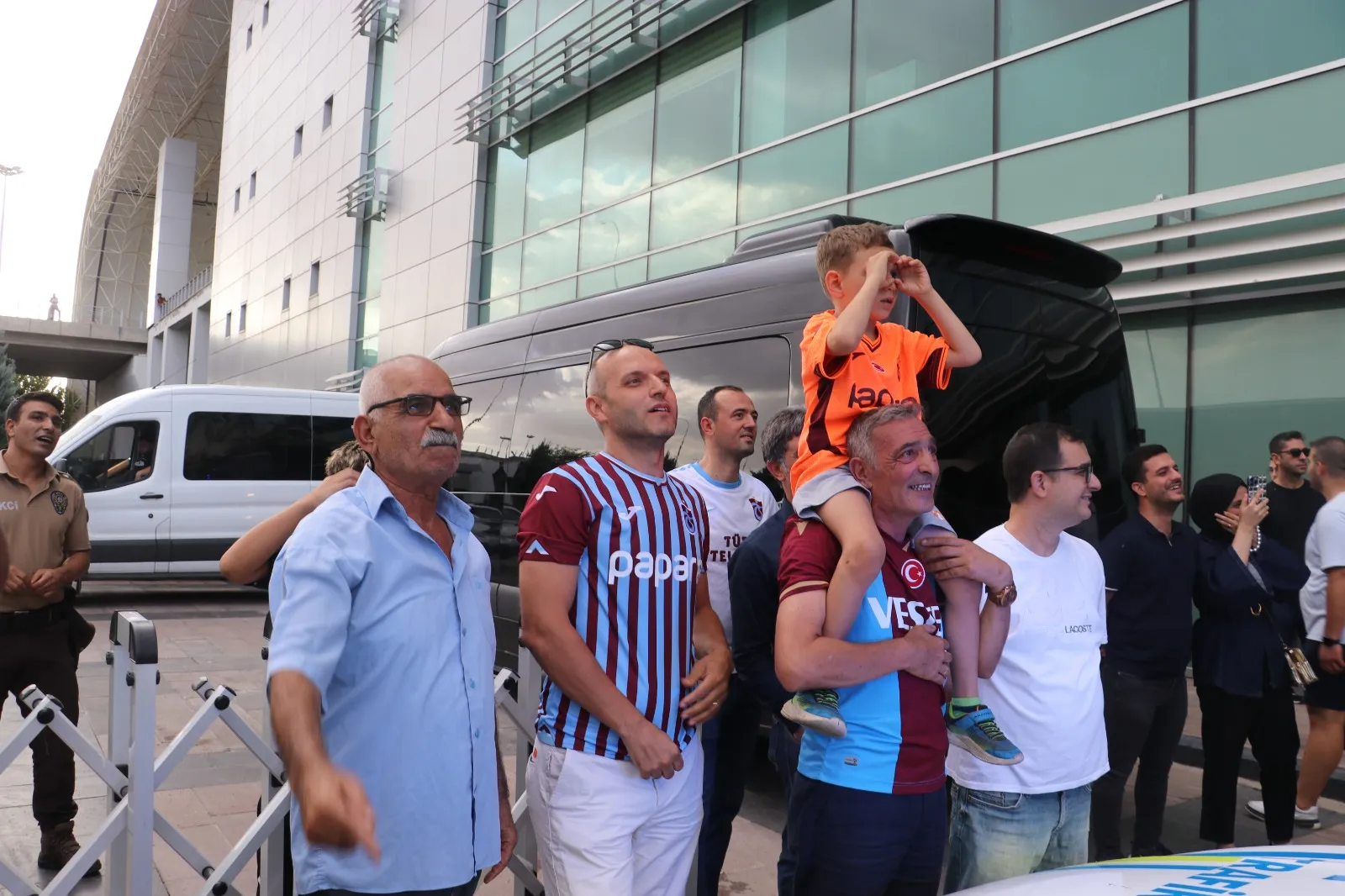 Bordo-mavili ekip Diyarbakır semalarında: Kritik randevu için geri sayım başladı