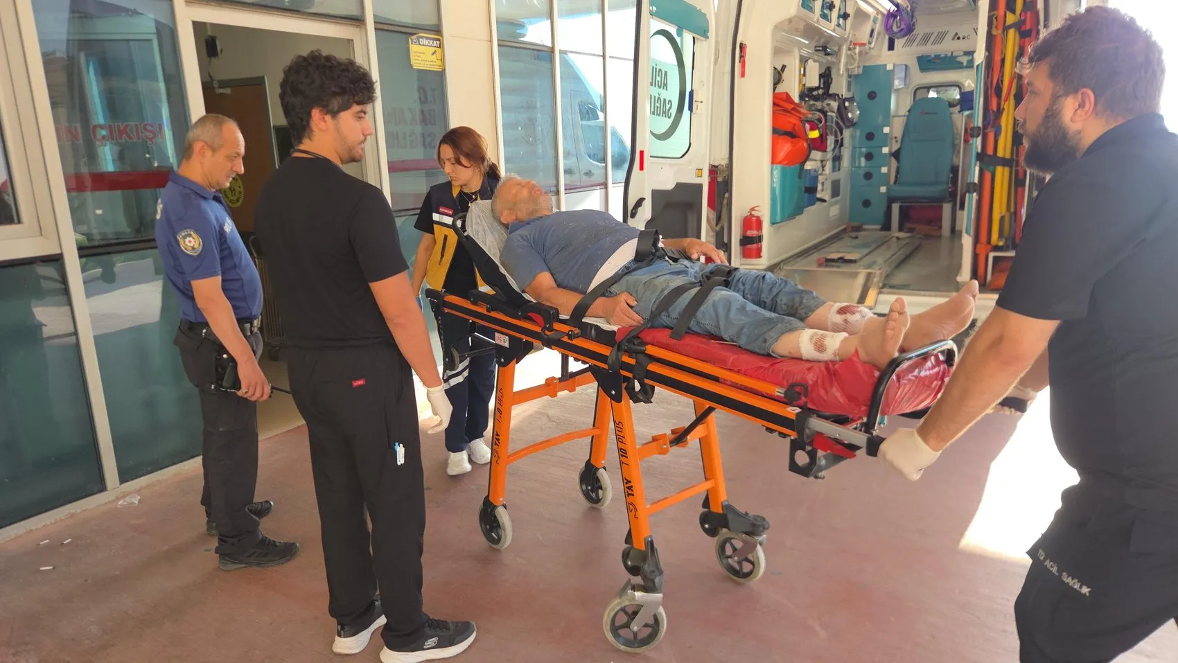 Sabah 07.30’da çiftlikte alacak kavgası 3 el ateş, 2 bacağa isabet