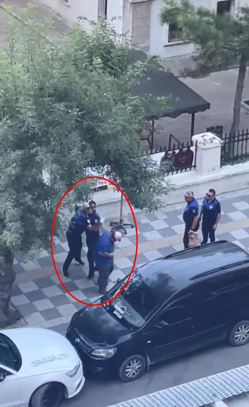 Engelli pamuk şeker satıcısına şiddet uygulayan zabıta görevden uzaklaştırıldı