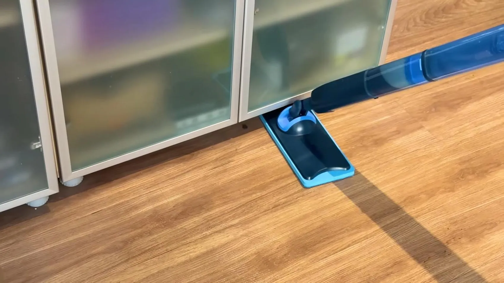 Philips OneUp Elektrikli Mop İncelemesi: Klasik paspaslara veda!