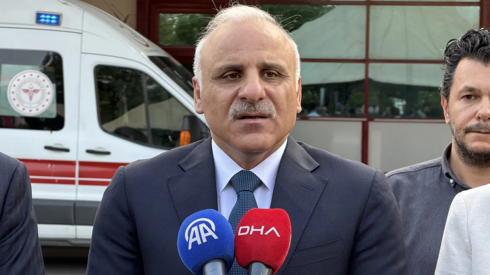 Lice yolunda minibüs faciası 7 kişi yaşamını yitirdi