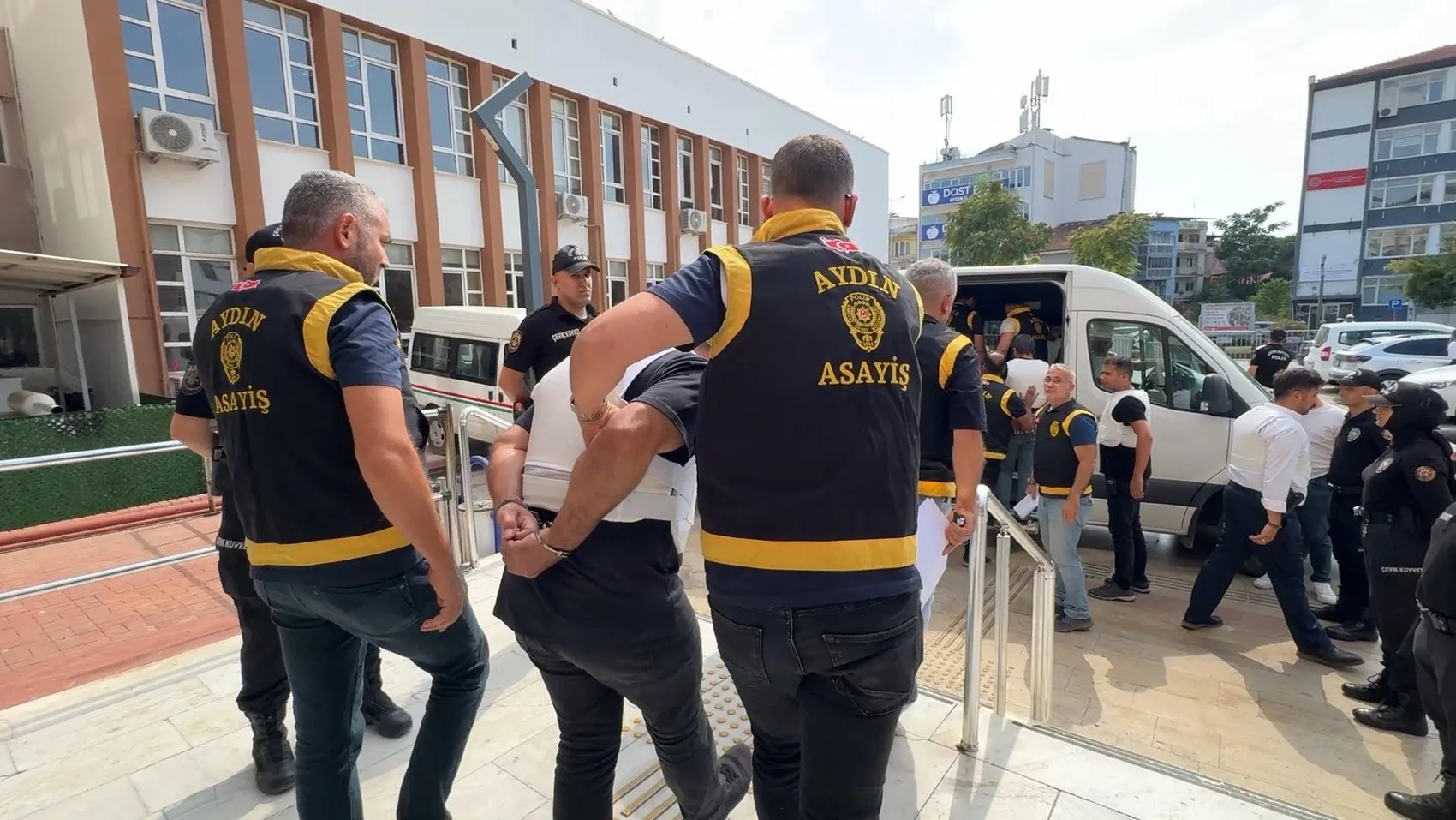 Aydın’daki cinayetin arkasından borç meselesi çıktı