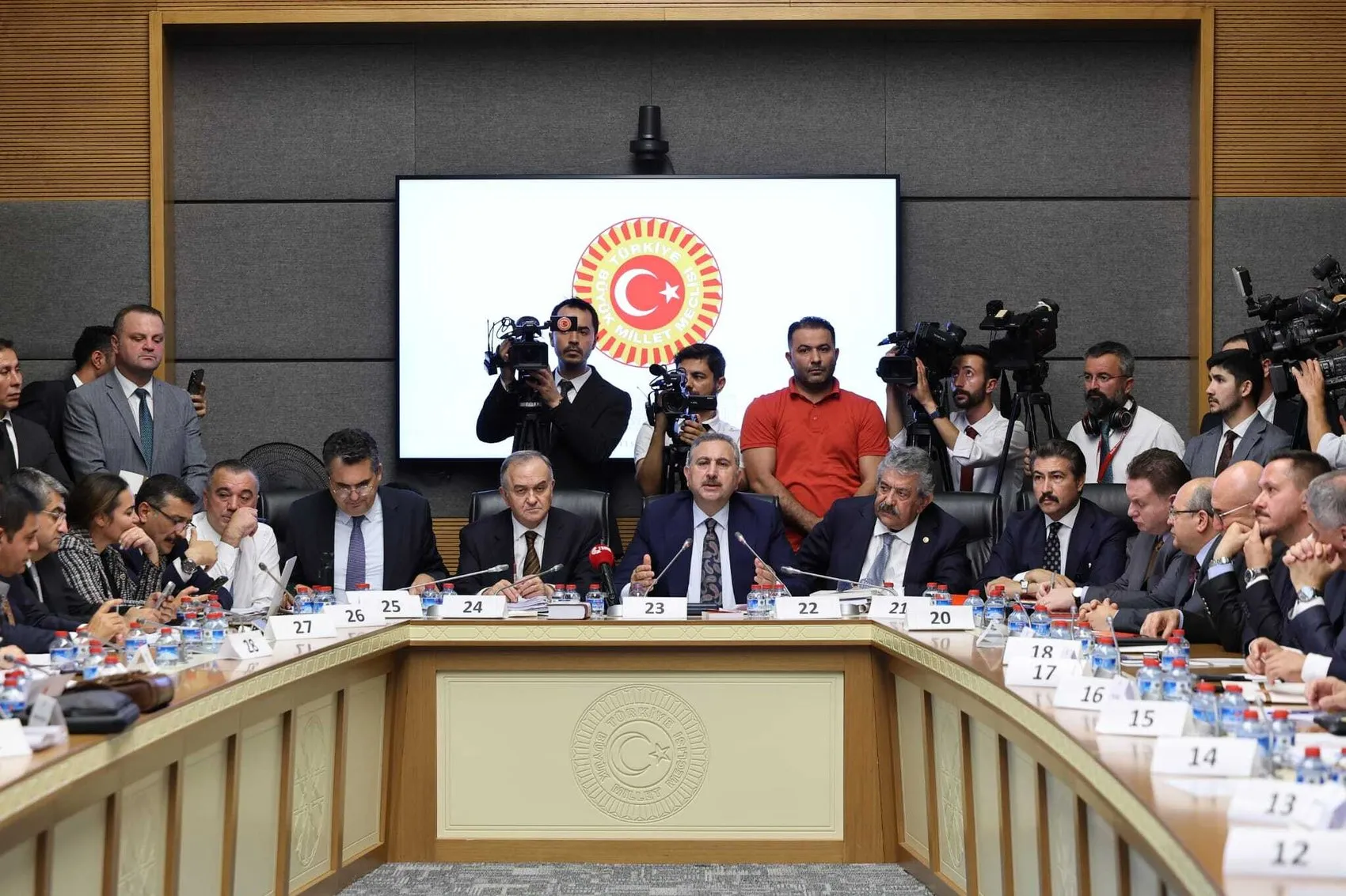 Meclis'te terörün bitişi tartışması