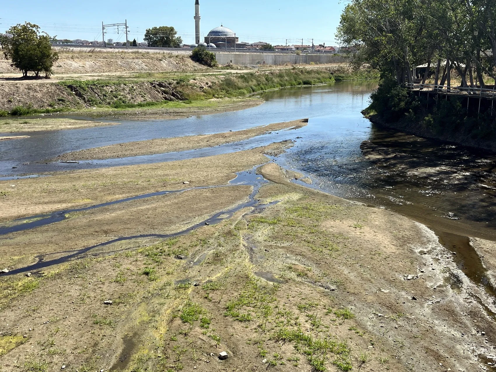Tunca Nehri kuruyor Edirne’nin tarlaları tehlikede