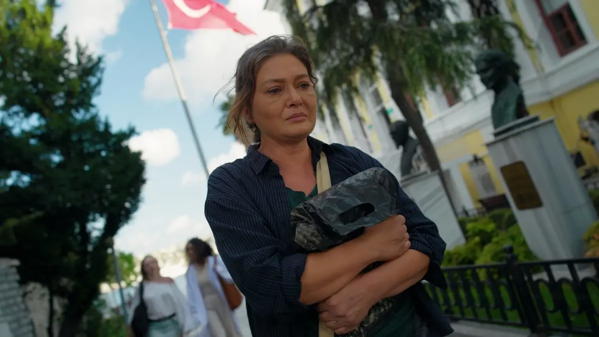 Nurgül Yeşilçay lı Ömür Usta dizisinden ilk tanıtım geldi! "Bu dizi reyting alır" 2