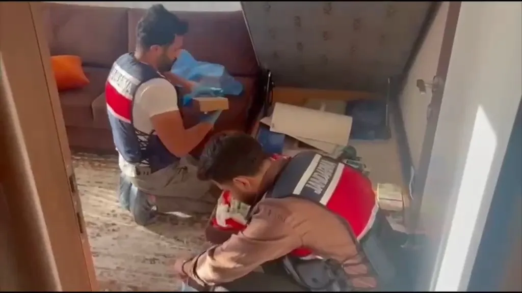 Vize randevularını botlarla kapatan çeteye büyük operasyon