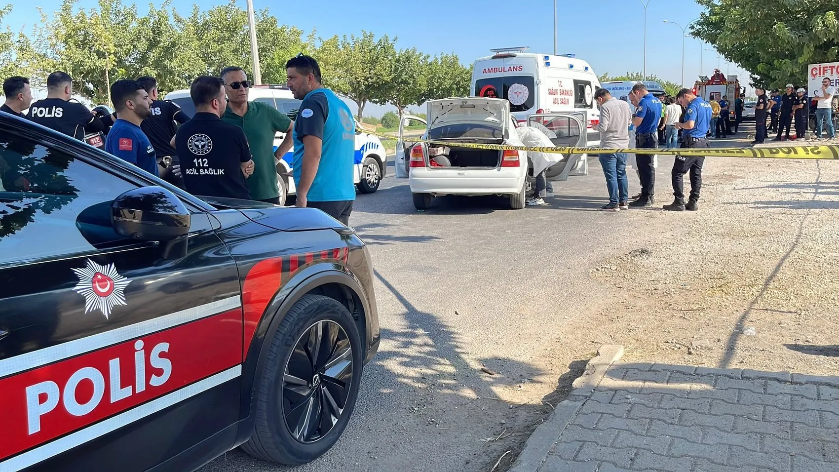 Şanlıurfa'da trafik ışıklarında infaz Bir ölü iki yaralı