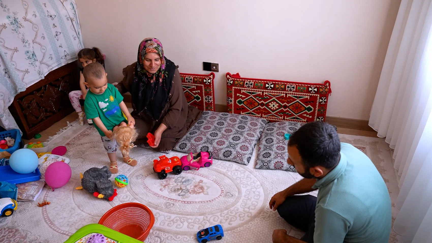 Malatya’da binlerce kişi yeni evine yerleşmeye başladı