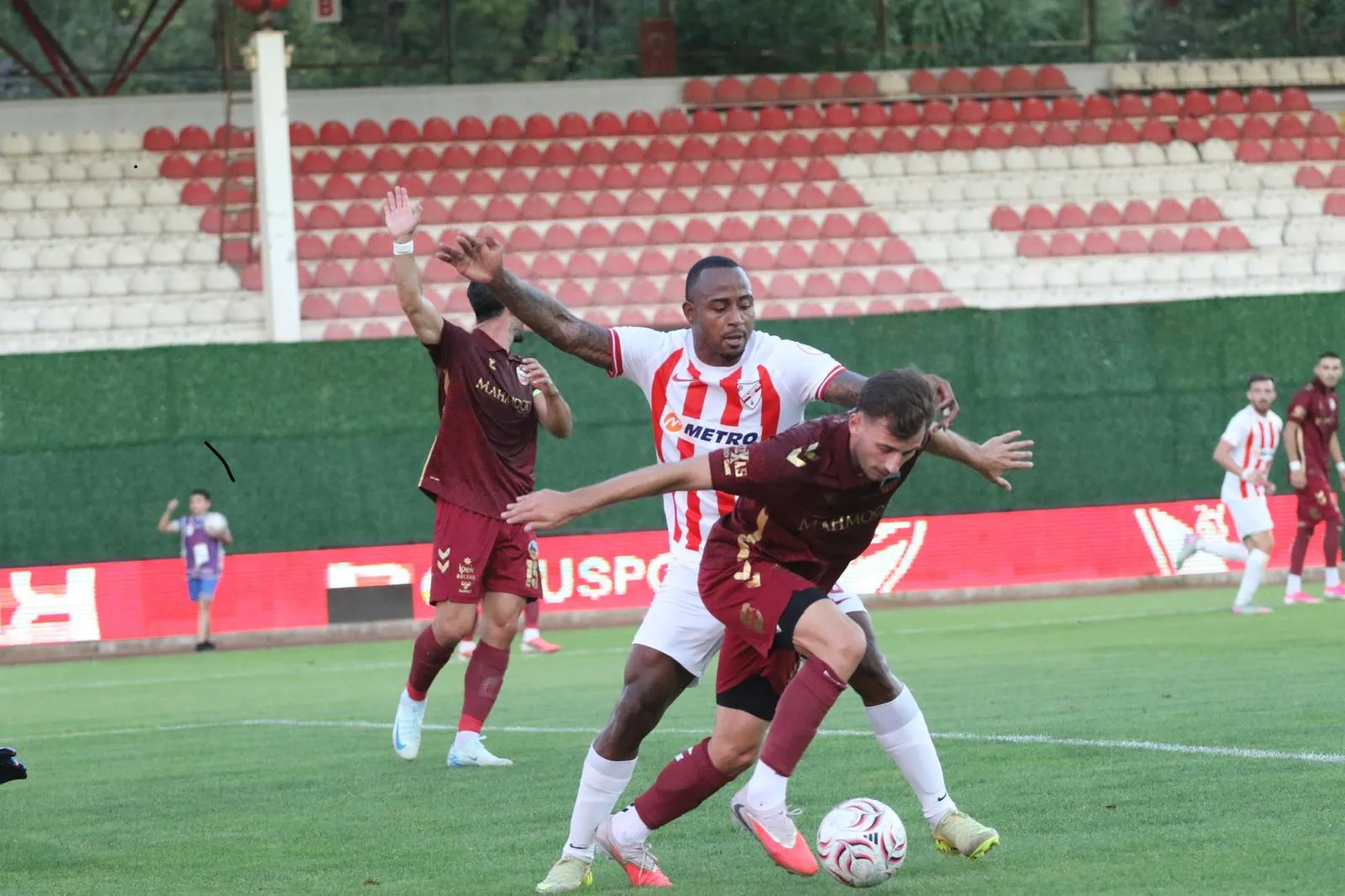 Boluspor kendi evinde Mardin'e 3-0 boyun eğdi