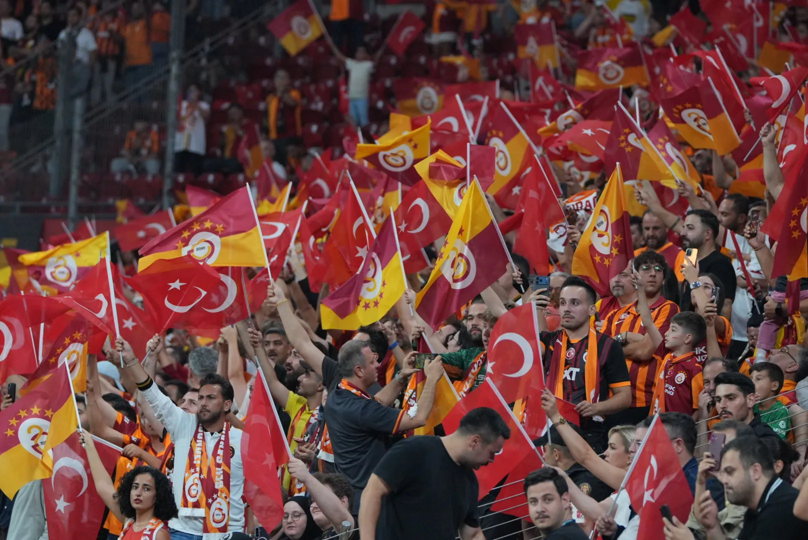 Galatasaray’da son dakika kaleci değişikliği Jankat Yılmaz Göztepe maçında sahne aldı