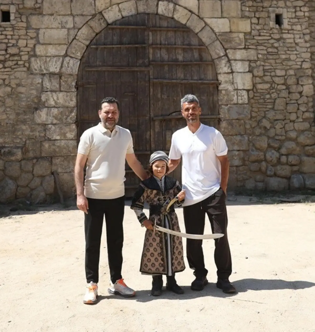 Kenan Sofuoğlu nun 7 yaşındaki oğlu Zayn Sofuoğlu rolü kaptı! TRT dizisine dahil oldu 2