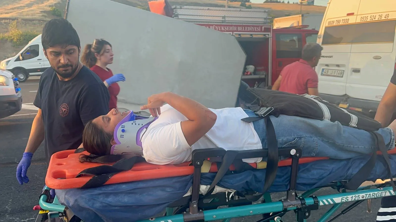 Malatya’da tarım işçilerini taşıyan minibüs TIR’a çarptı