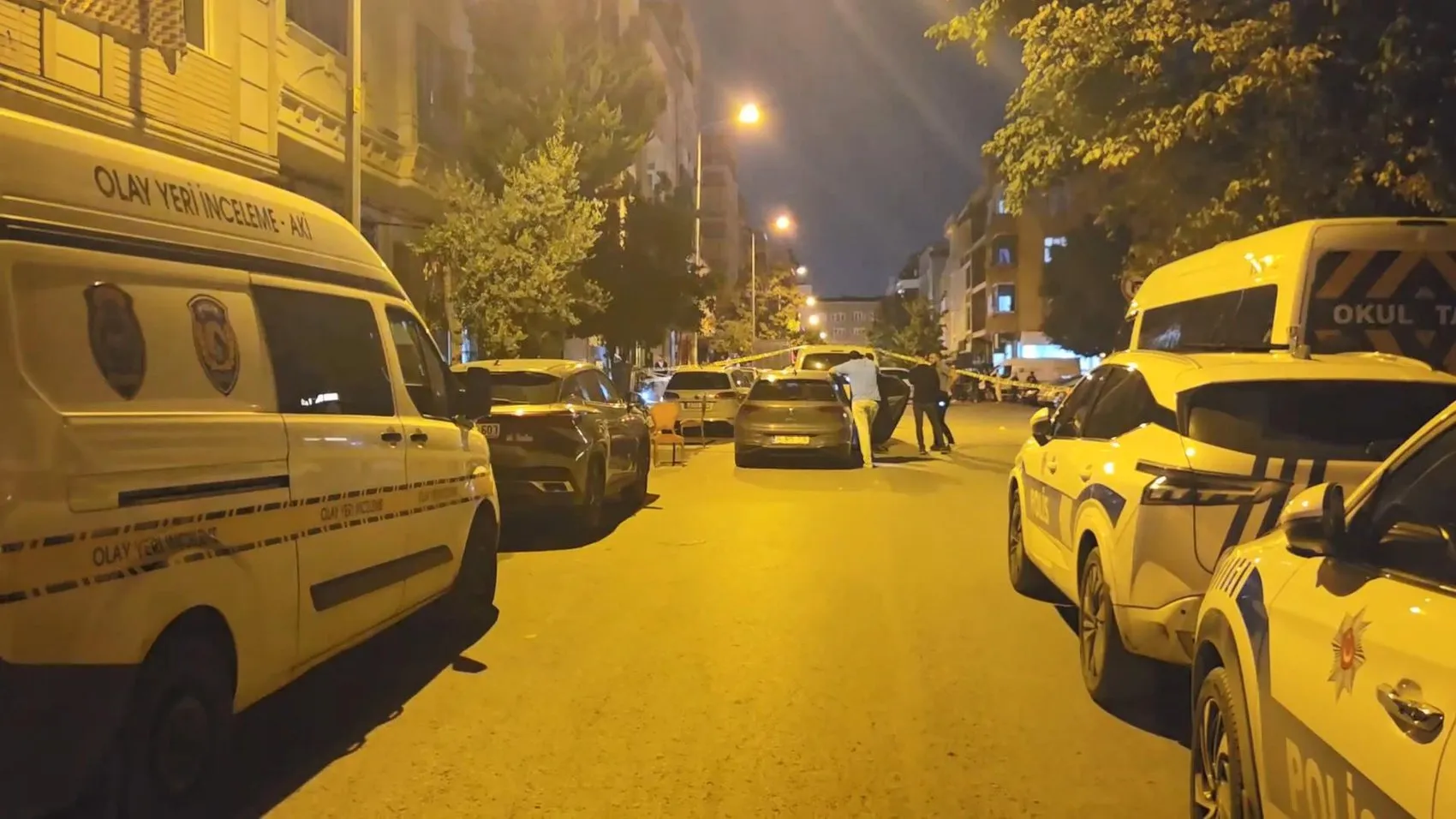 Bayrampaşa'da akşam saatlerinde dehşet: Kafeye kurşun yağdırdılar