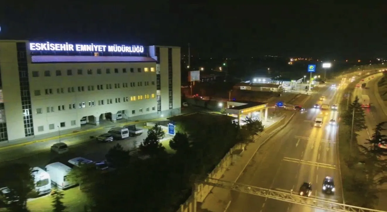 İnternet faturası yalanıyla 116 milyonluk vurgun yapan şebeke çökertildi