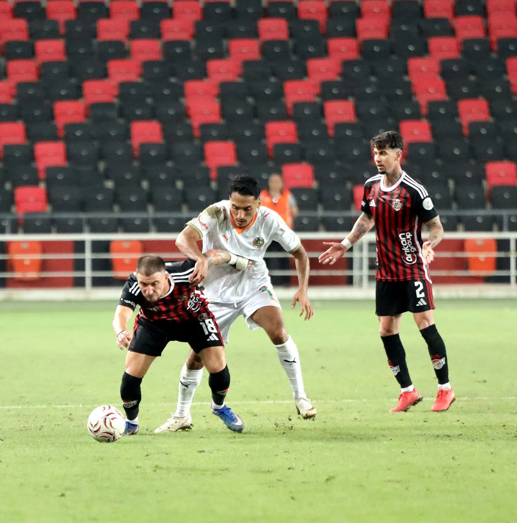 Gaziantep FK sahasında puanı paylaştı