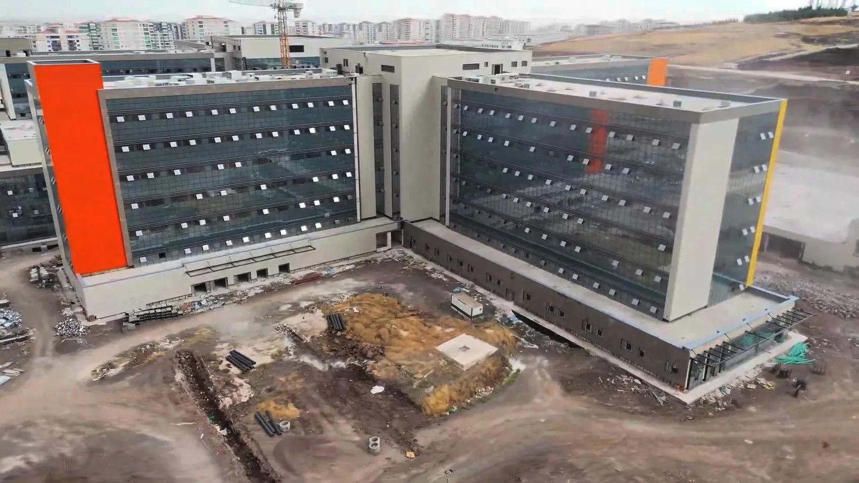 Kayapınar Şehir Hastanesi’nde fiziki gerçekleşme oranı yüzde 98’e ulaştı
