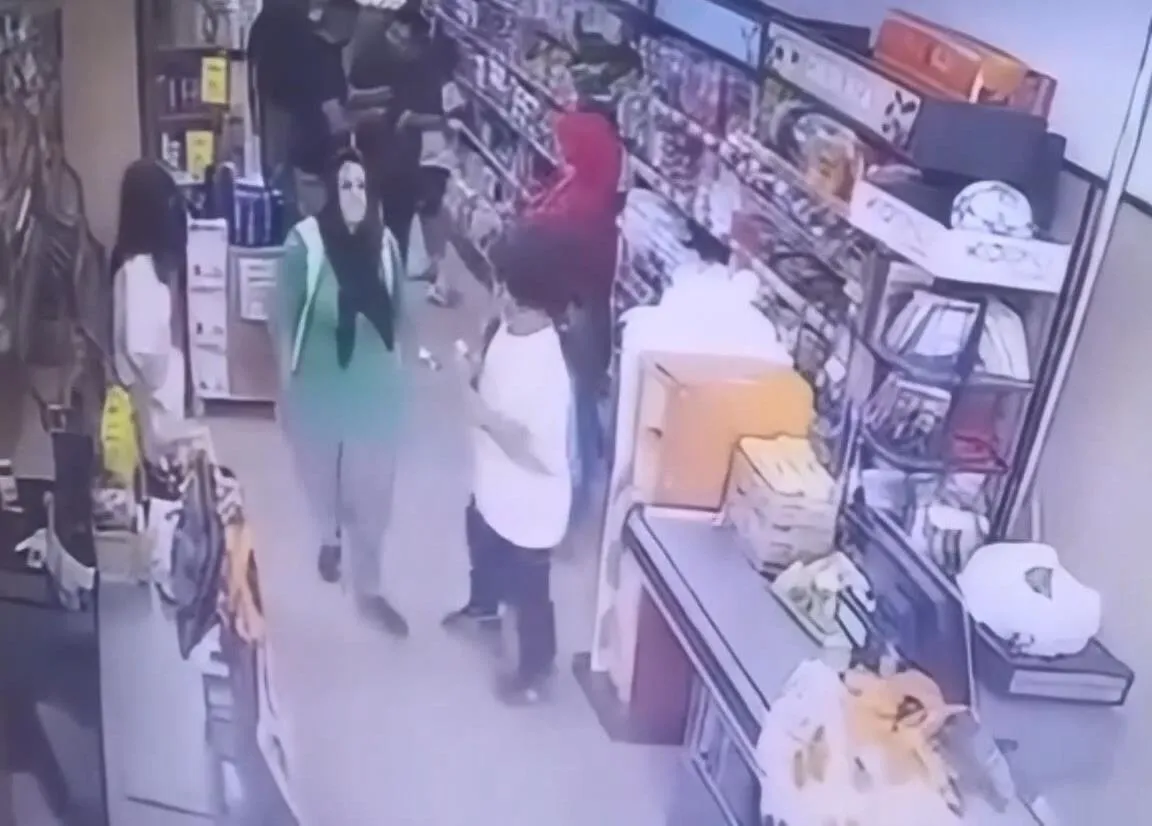 Ümraniye’de markette uyarı sonrası şiddet kameraya yansıdı
