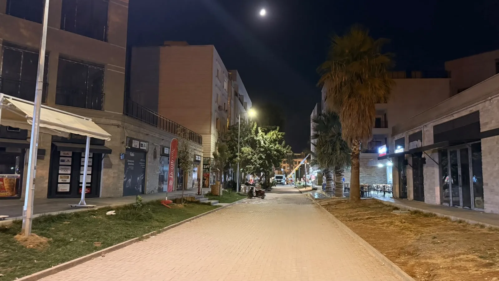 Sincik iki saat boyunca sallandı, AFAD peş peşe 8 depremi kaydetti