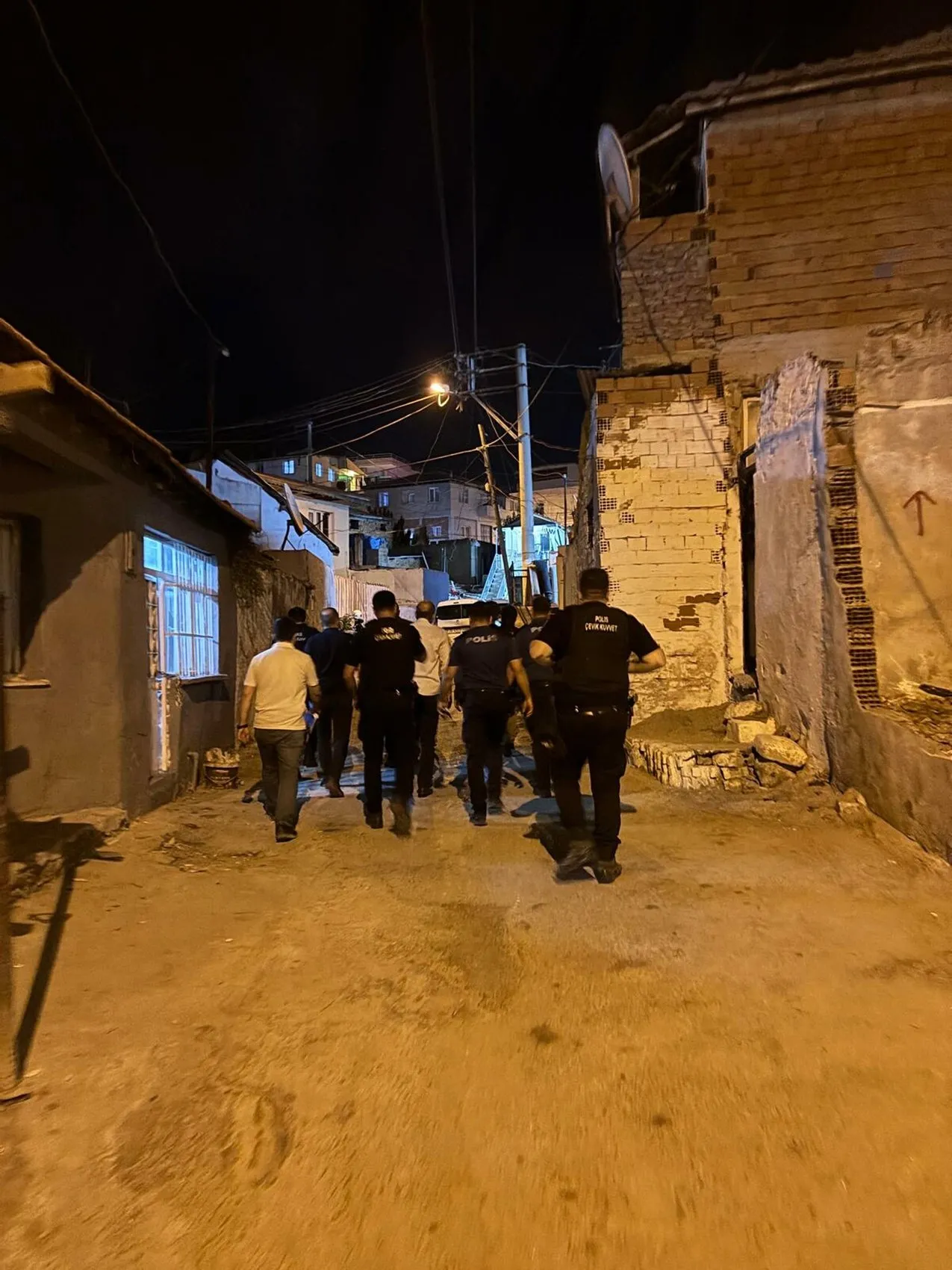 Menemen'de güvercin kavgası kanlı bitti 13 yaralı, 4 tutuklama
