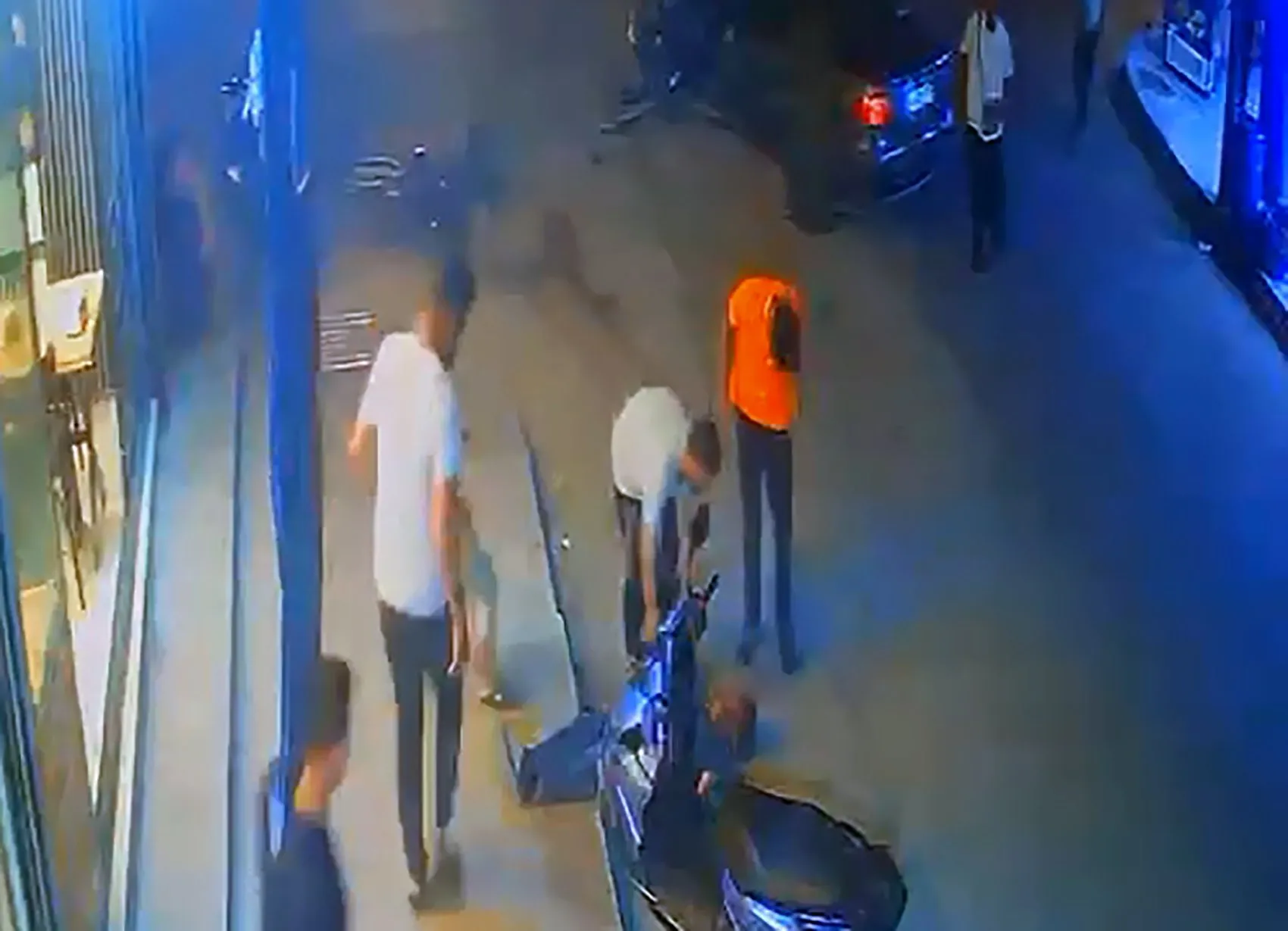 Adana'da dikkatsiz dönüş kazaya davetiye çıkardı