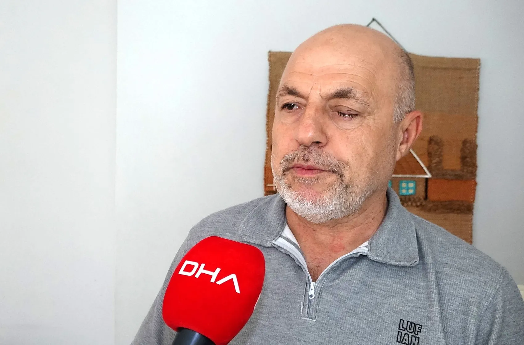 Gözlükten kurtulmak istedi operasyon sonrası gözünü kaybetti