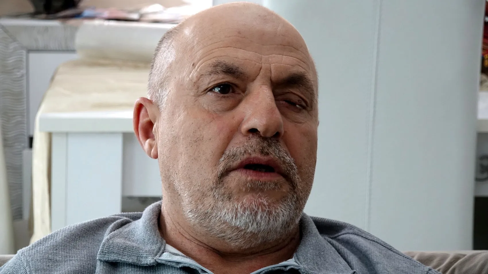 Gözlükten kurtulmak istedi operasyon sonrası gözünü kaybetti