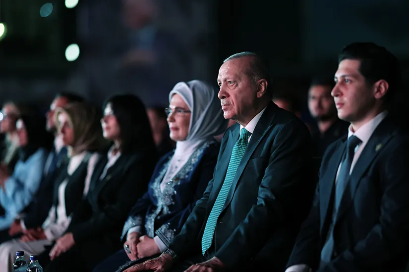AK Parti 25 yaşında Erdoğan yeni dönemin mesajını verdi