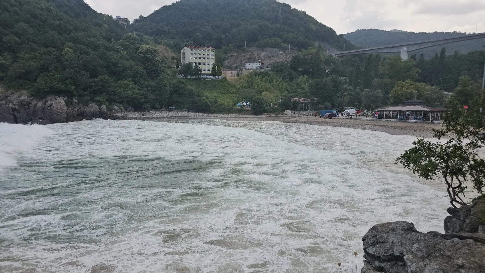 Zonguldak sahillerine 4 günlük yüzme yasağı geldi