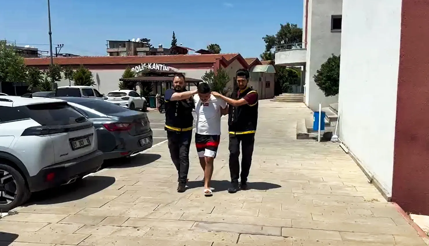 Otoyolda pes dedirten hırsızlık planı